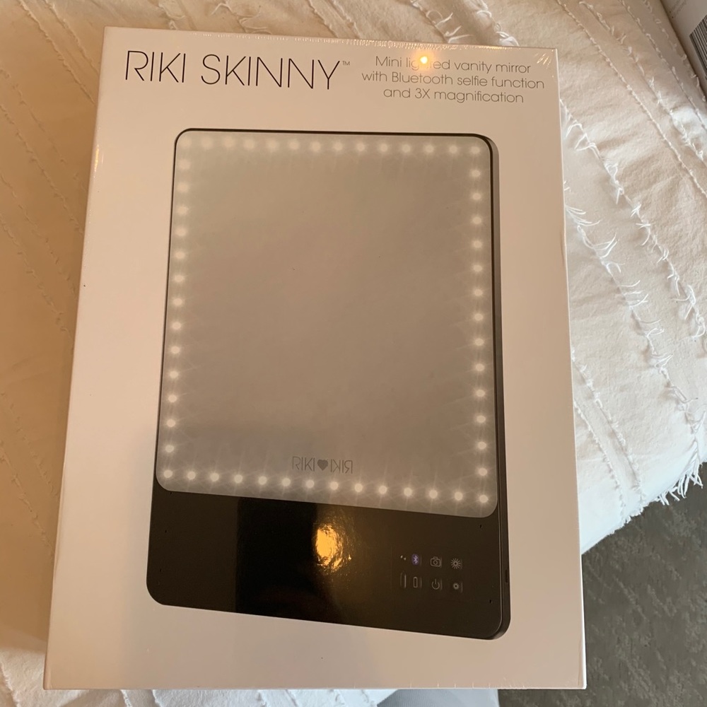 Riki Skinny Mirror